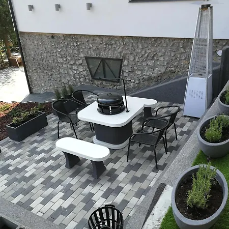 Aqua Solar Apartmanhaz Апарт-отель Мишкольц